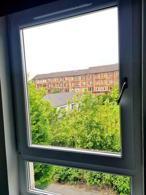 Spacious 5Bed House, Free Parking, No Party ! Glasgow Exterior photo